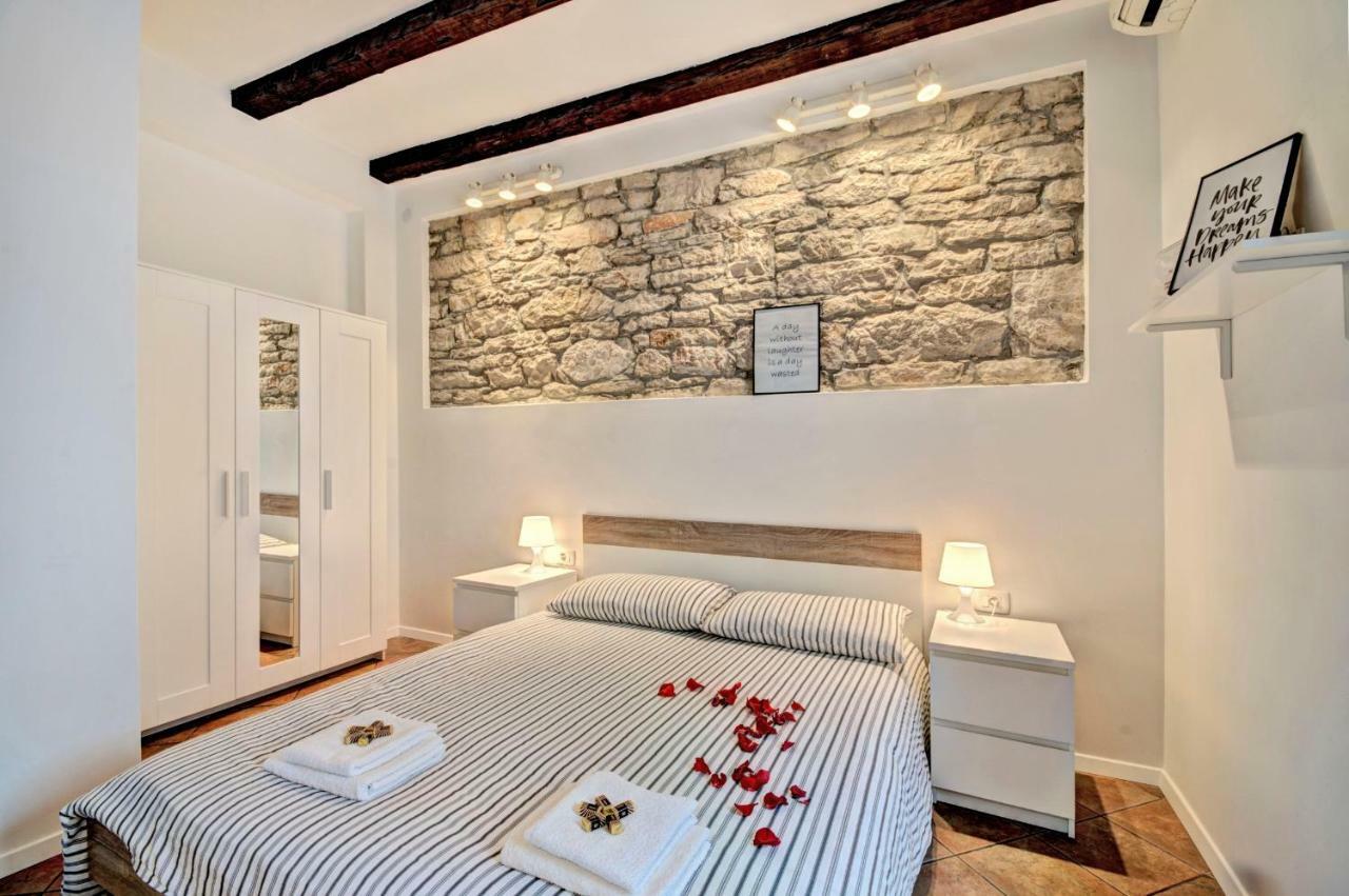 Apartman Amfiteatar Franko 풀라 외부 사진